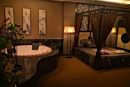 岳麓*会所有哪些项目啊电话